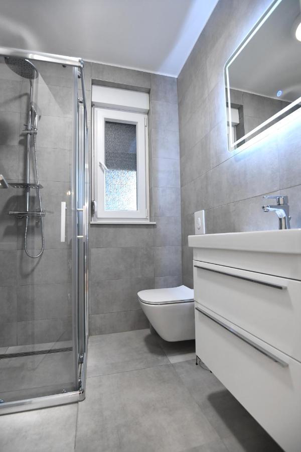 Garden Apartment Leoma With Free Parking! 자다르 외부 사진