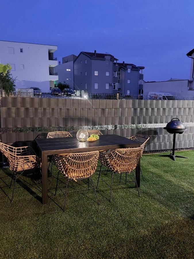 Garden Apartment Leoma With Free Parking! 자다르 외부 사진